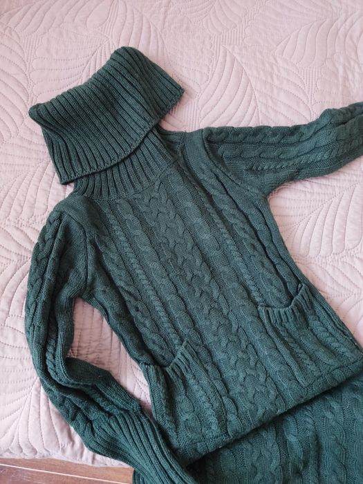 Платье вязаное зелёное
