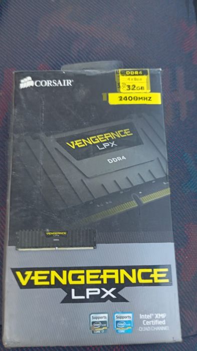 Memorie pentru unitatea DDR4