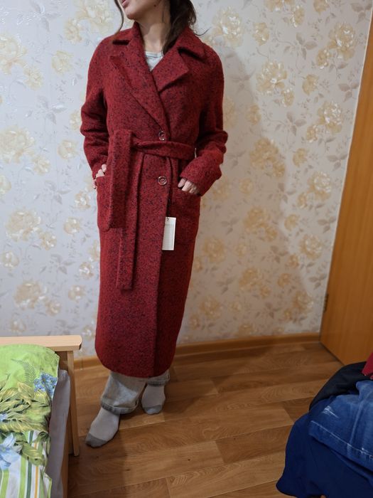 Продам новое шикарное пальто производство Турция .