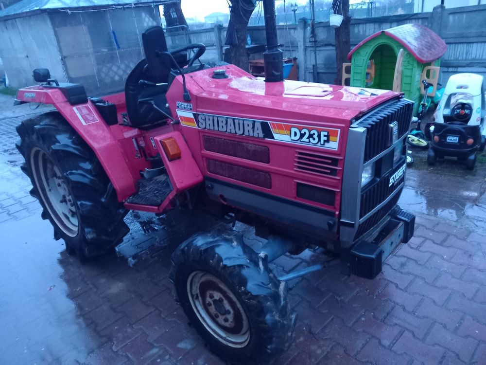 Tractor shibaura