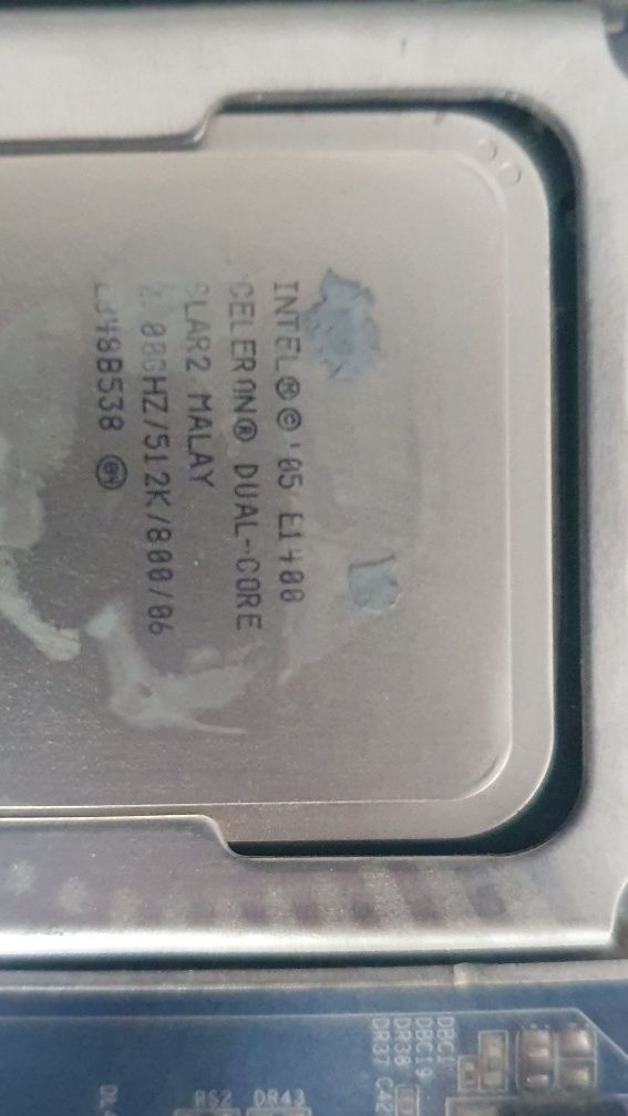 Kit Intel Celeron`05 E1400, 2 Gb ram ddr2, placa baza