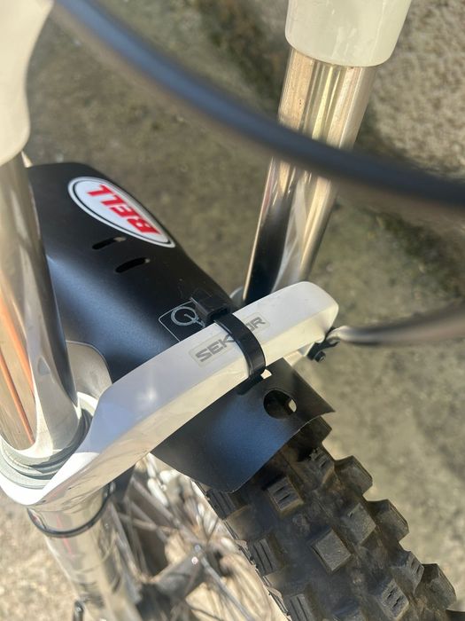 Vând bicicleta full suspension Boardman