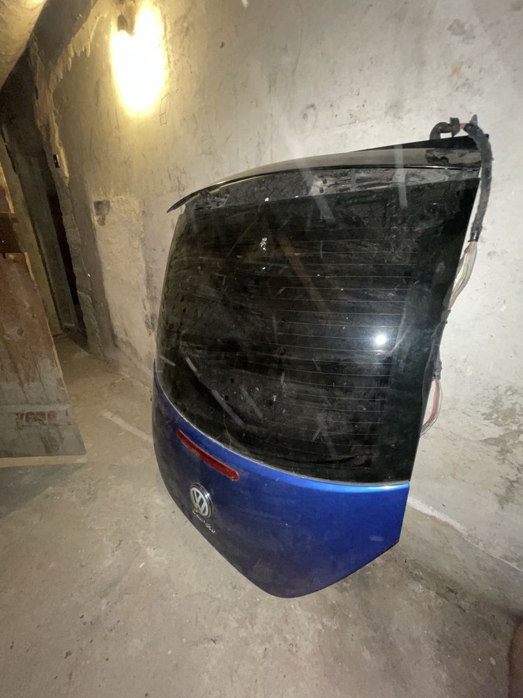 Багажник с електрически спойлер VW New Beetle