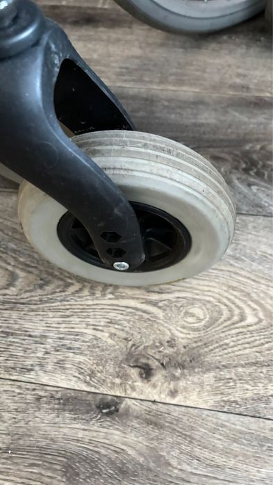 Коляска инвалидная новая