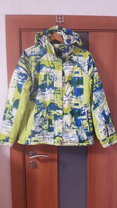 Дамско яке размер XL