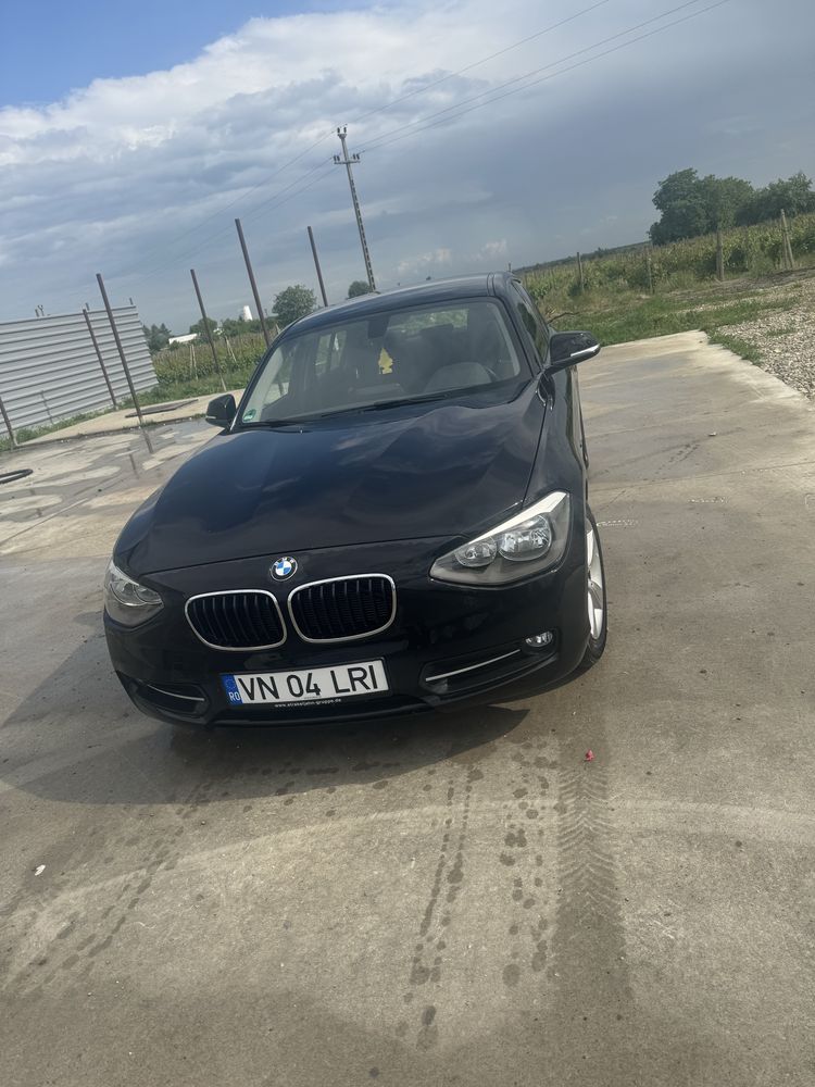 Bmw seria 1 , 2013 . 121.000 km reali %