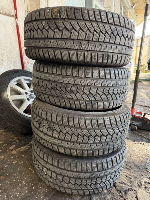 Гуми 225 40 18 Sunfull