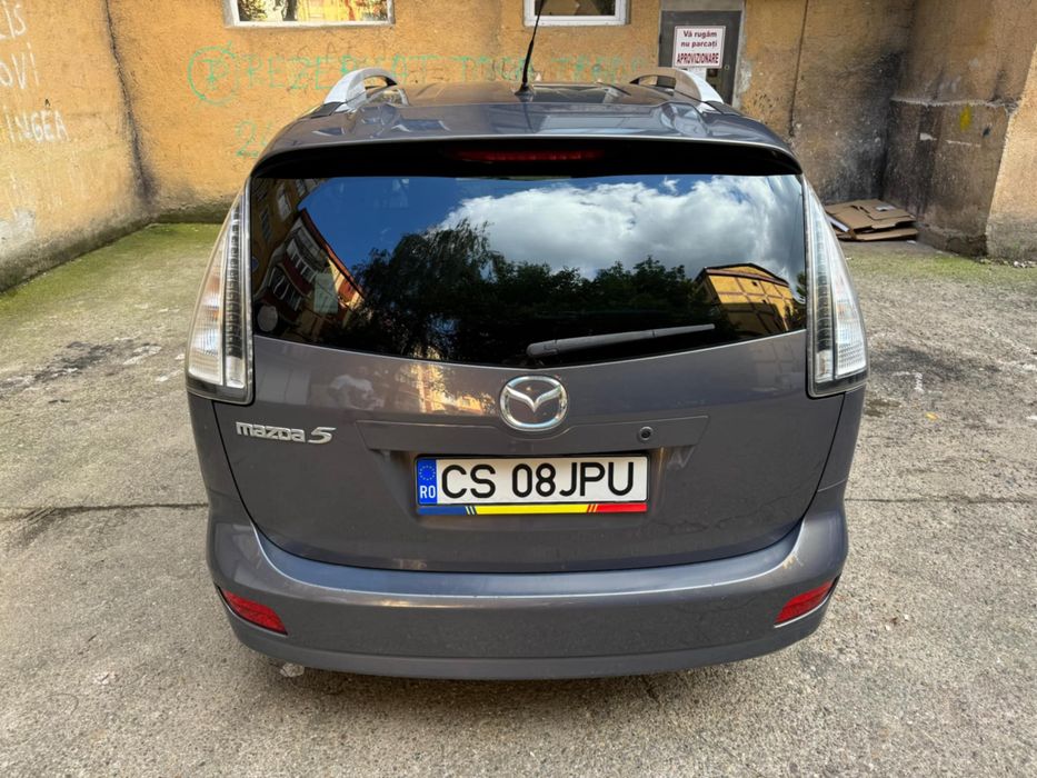 Vand Mazda 5 cu 7 locuri