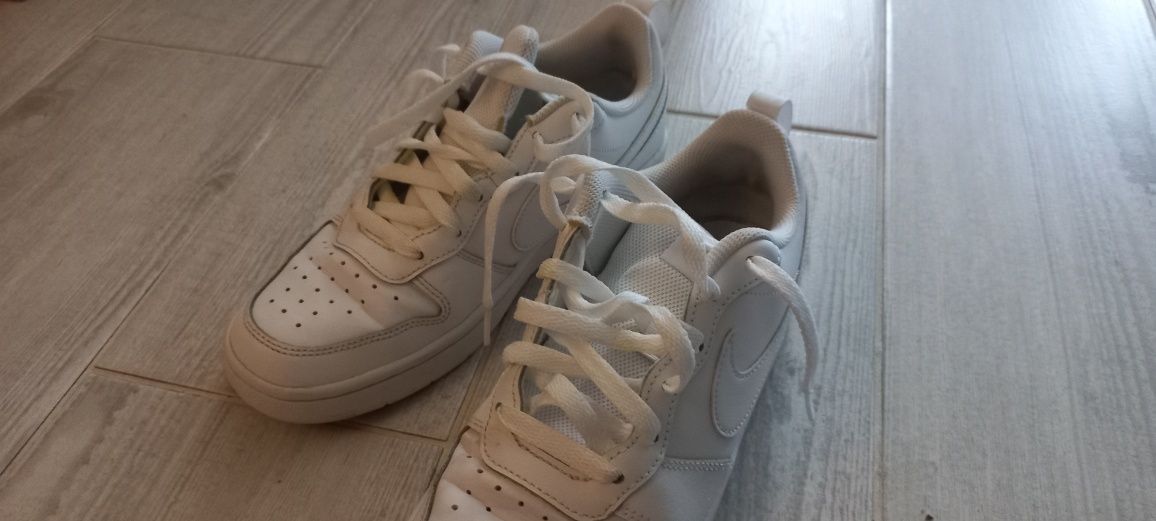 Nike sportswear court brough 2 low unisex