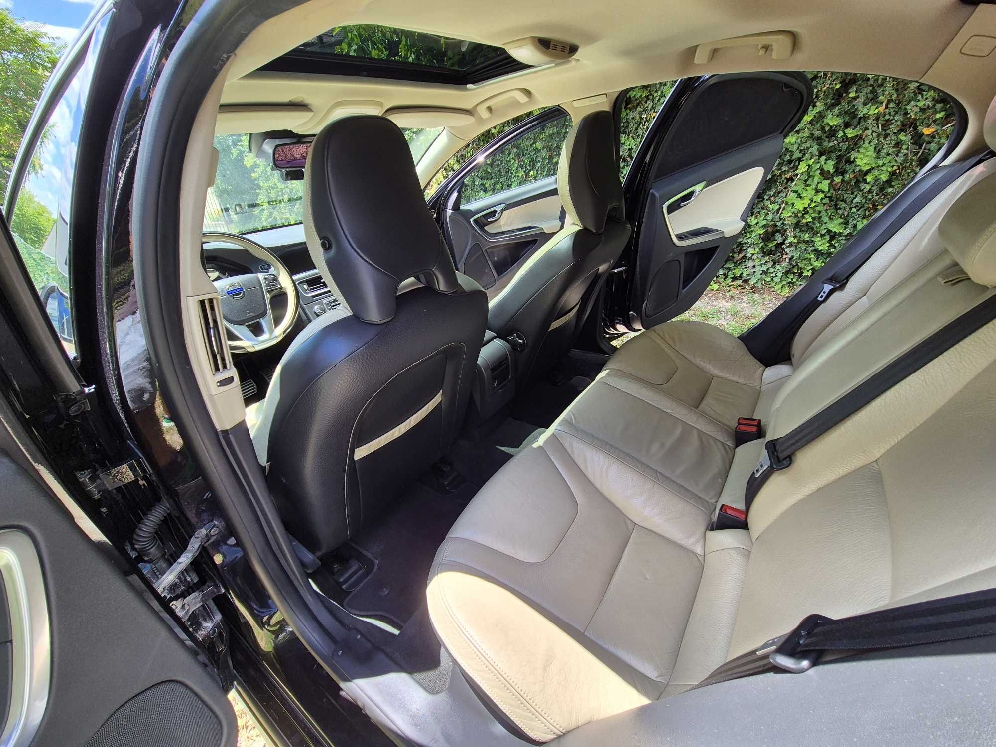 Volvo S60 D5 AWD R-DESIGN - toate optiunile!