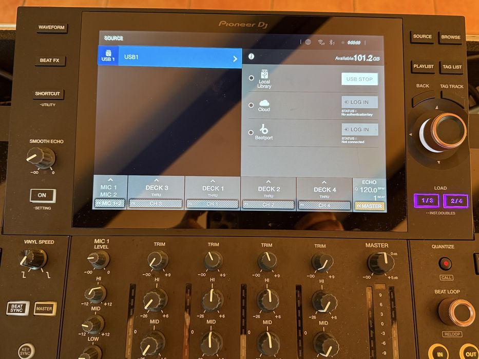 Consola Opus Quad