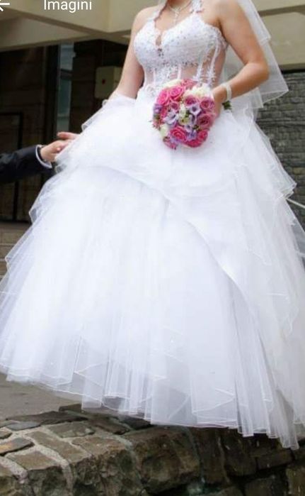 Rochie de mireasă tip prințesă + voal