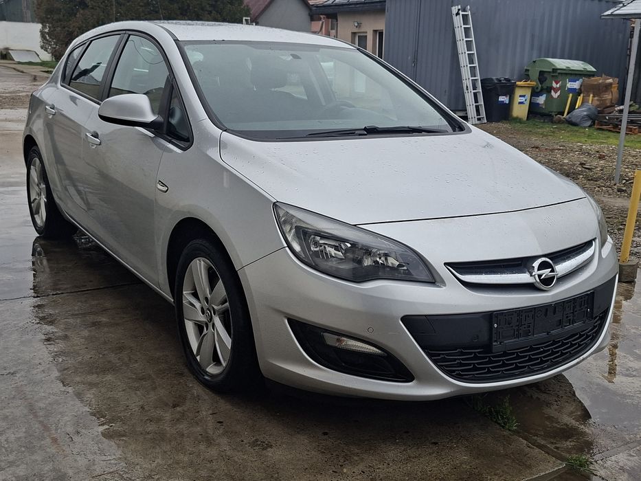 Opel Astra J--2014--1.7 tdci--Eiro 5
