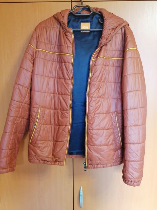 Geacă de primăvară/toamnă Hugo Boss, mărime S, unisex, stare impecabil