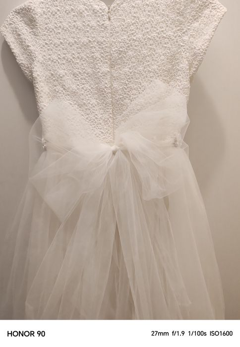 Rochiță Elegantă Albă de Ocazie Anne Be Be (Trena Detașabilă Inclusă)