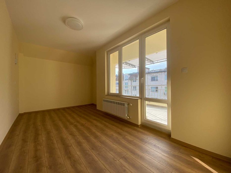 Продава се Тристаен апартамент в Бургас, Зорница - 130 кв.м за 1850 €/кв.м - Снимка #15