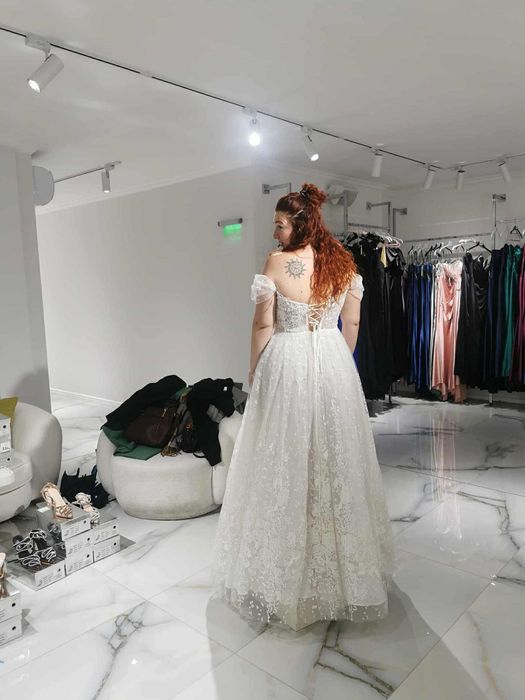 РАЗПРОДАЖБА нова булченска рокля