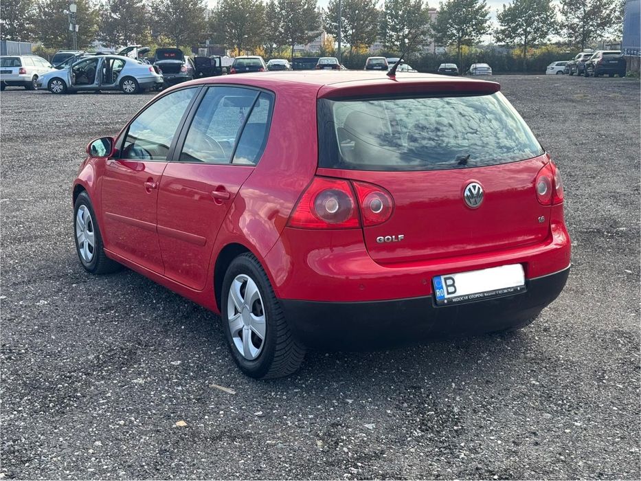 Volkswagen Golf 5  AUTOMAT