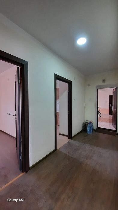 Срочно продаётся Янгихаёт-9  2/5/7 Новостройка