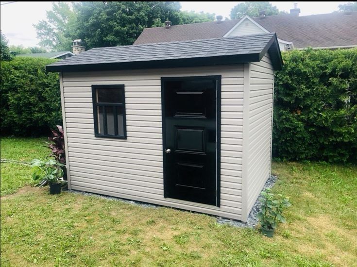 Magazii din Lemn – Spațiu Extra pentru Orice Ai Nevoie!