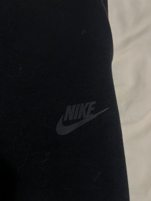 Pantaloni Nike Tech Fleece