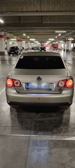 Mă vinde!!! Vw Jetta 2009 1.6