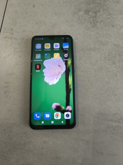 Продаю классный смартфон Redmi 9. За свои деньги — топ