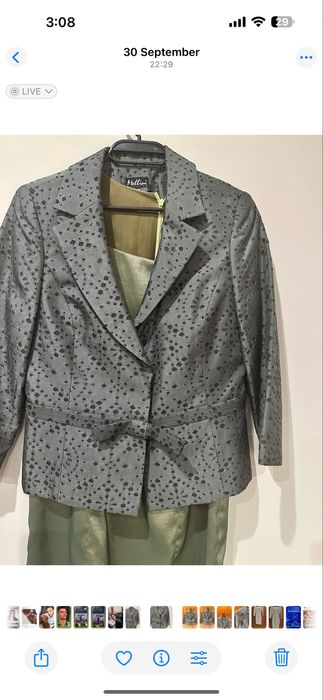 Изискан и стилен тъмнозелен костюм на Mellini fashion