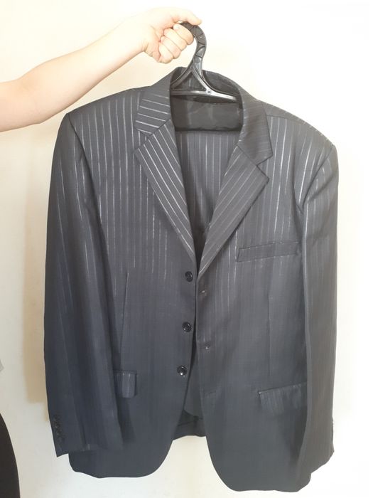 Мужской костюм-тройка, р.56, новый