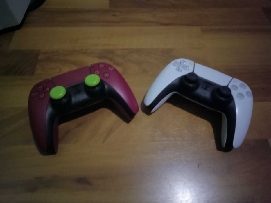 PlayStation 5 + 2 DualSense Controlers + 8 игри