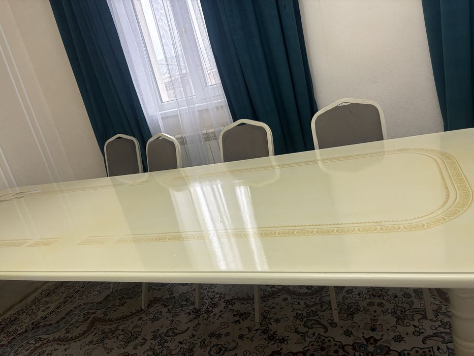 Продам стол 3 м бу