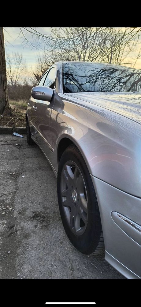 Mercedes-benz E320