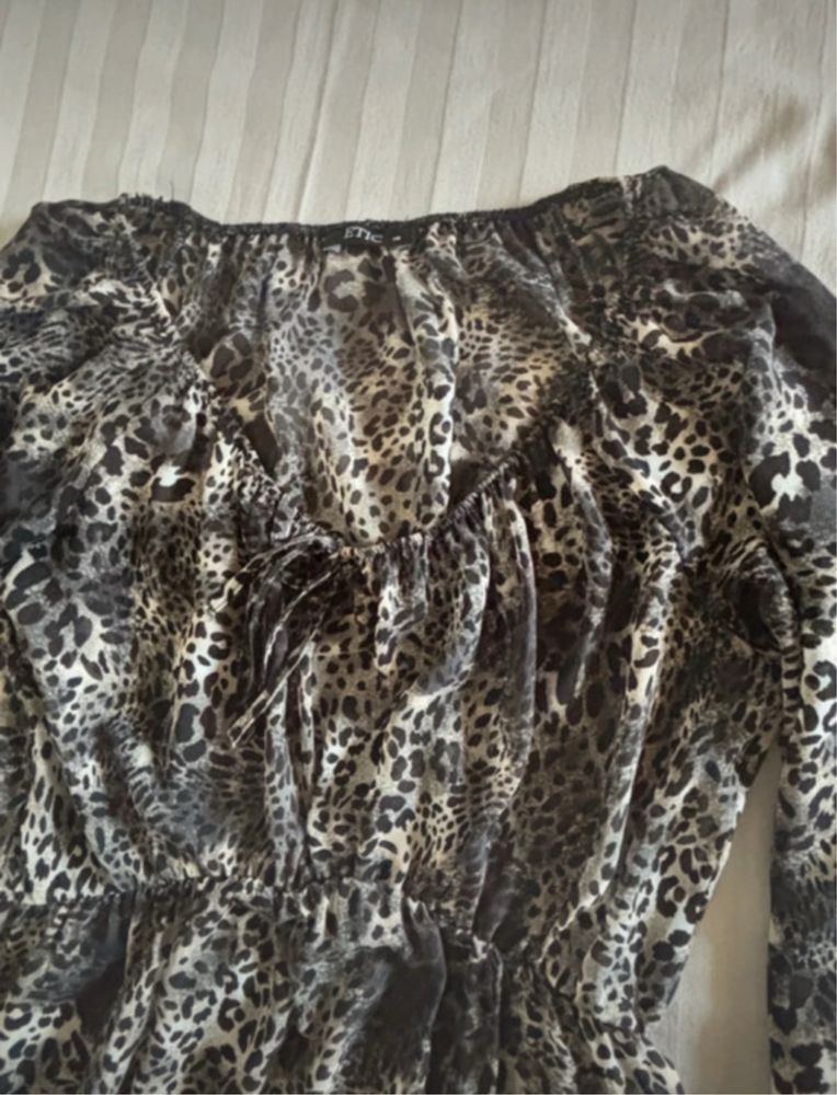Rochie vaporoasă și racoroasa de vara - Etic