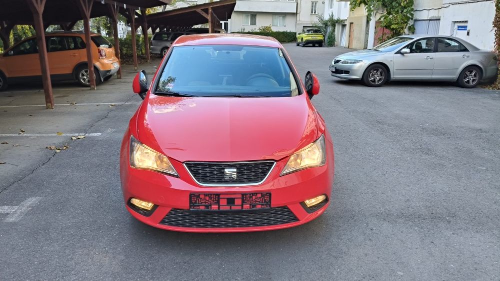 Seat Ibiza 1,2benzina carte service.
