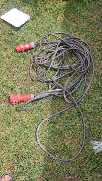 Vind cablu electric 380v de 32 A lungime 26 m