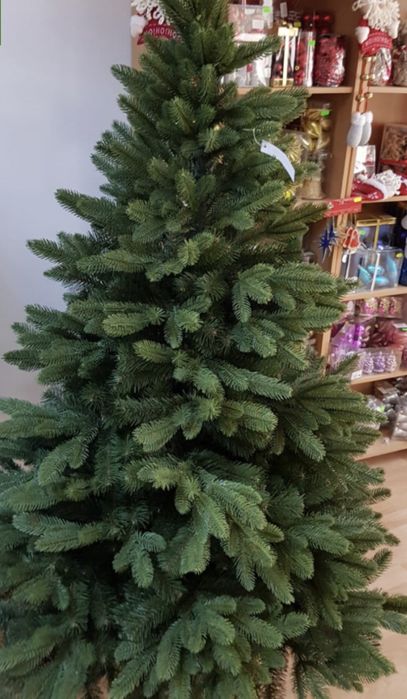 Brad cu ace 2D si 3D bicolor