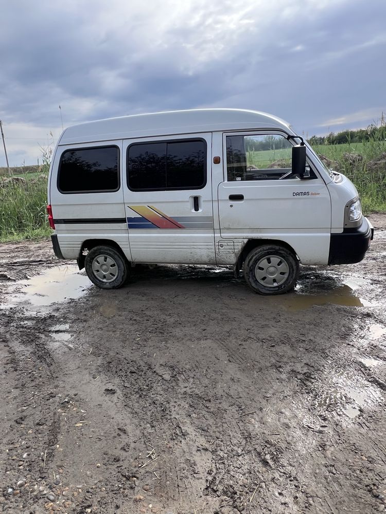 Дамас   чевролет сотилади