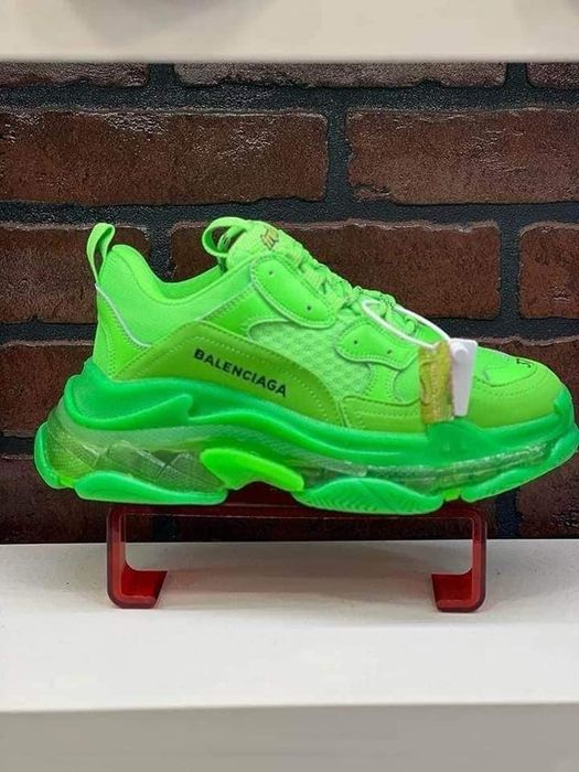 Balenciaga triple s