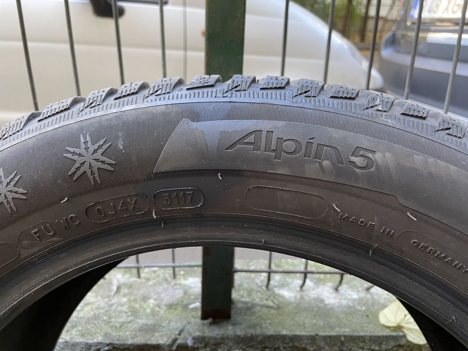 205/55/16 Michelin Pilot Alpin 5