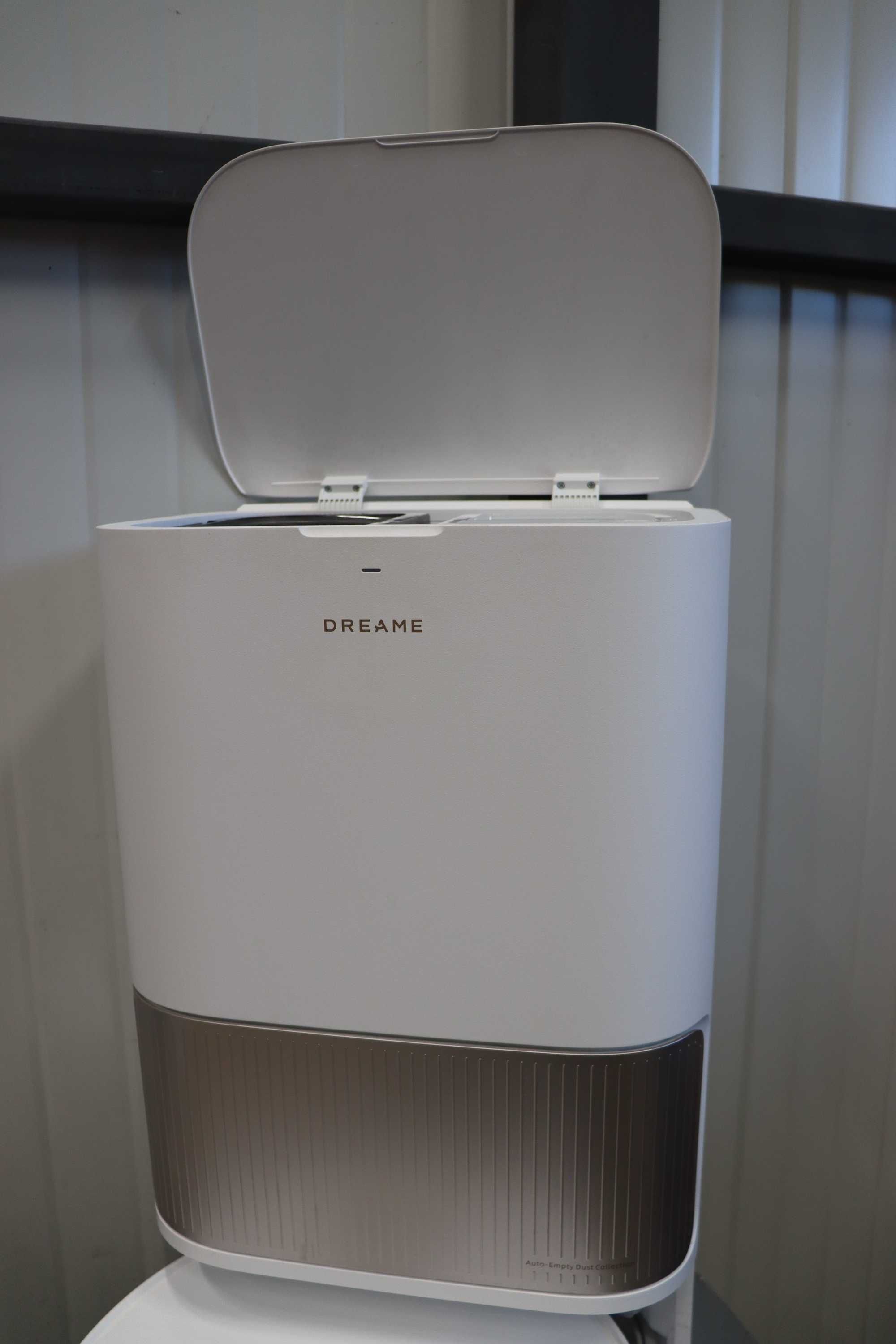 Прахосмукачка робот DREAME L40 Ultra, 11 000Pa, гореща вода при 65°C