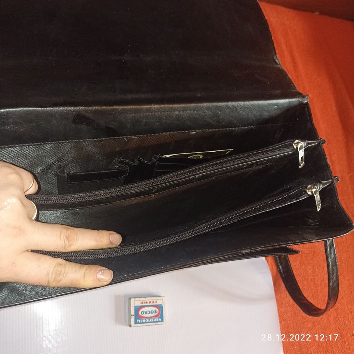 Обмен на батончик Баунти.Мужская сумка для ноутбука