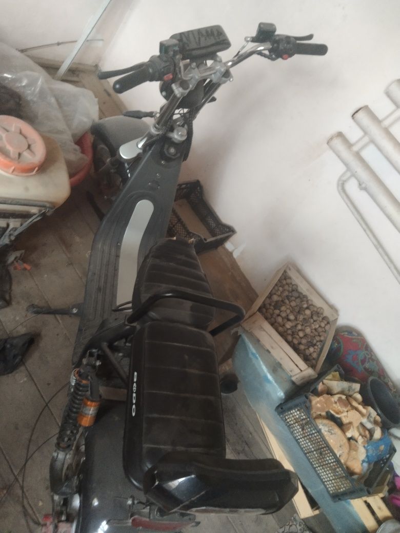 Skuter Bodo elektroni 400 ,,