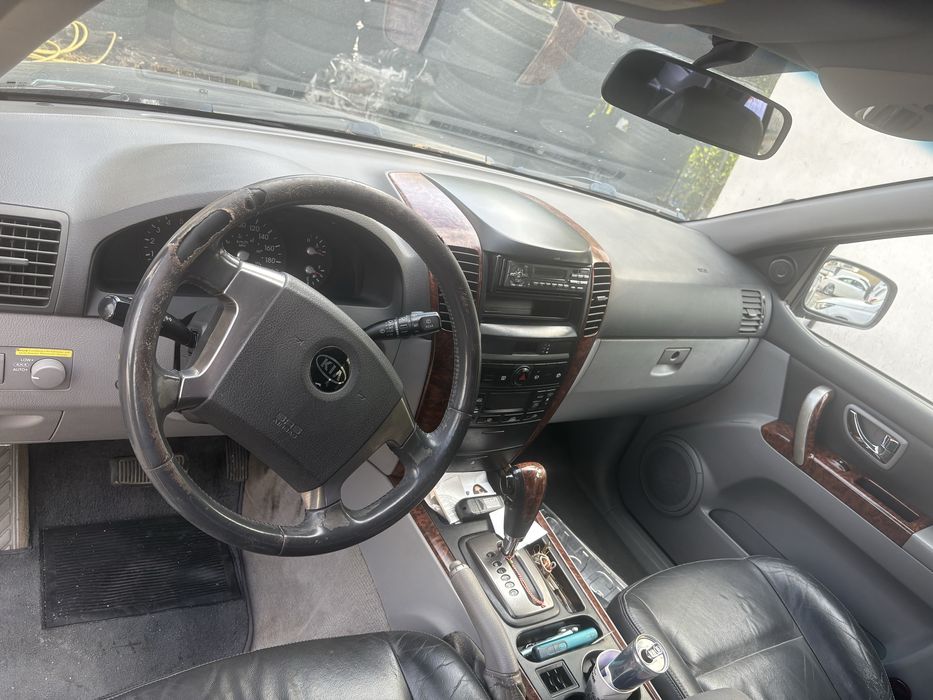 Kia Sorento 2.5 crdi 4x4 avtomat 2006 година на Части