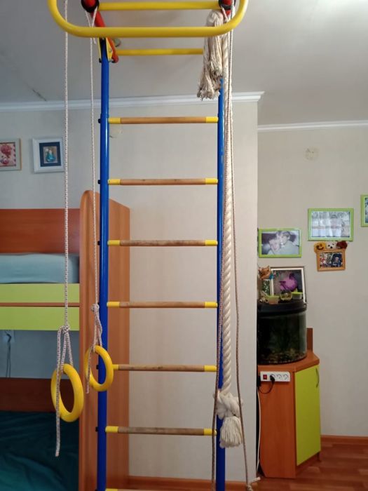 Детская шведская стенка