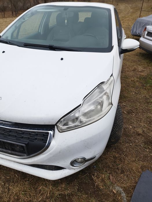 vind haion, uși ,bari ,planșa Peugeot 208