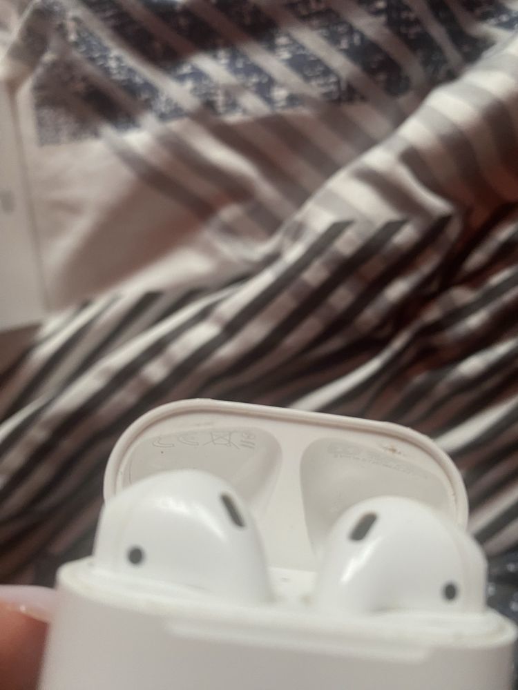 Casti apple airpods 2