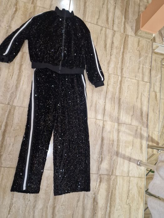 Дамски комплет със страхотна визия