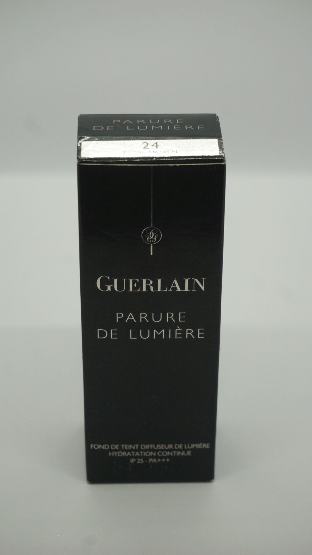 Guerlain Parure De Lumiere фондьотени