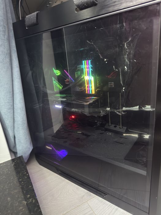 PC GAMING + monitor - pret initial 17.000lei