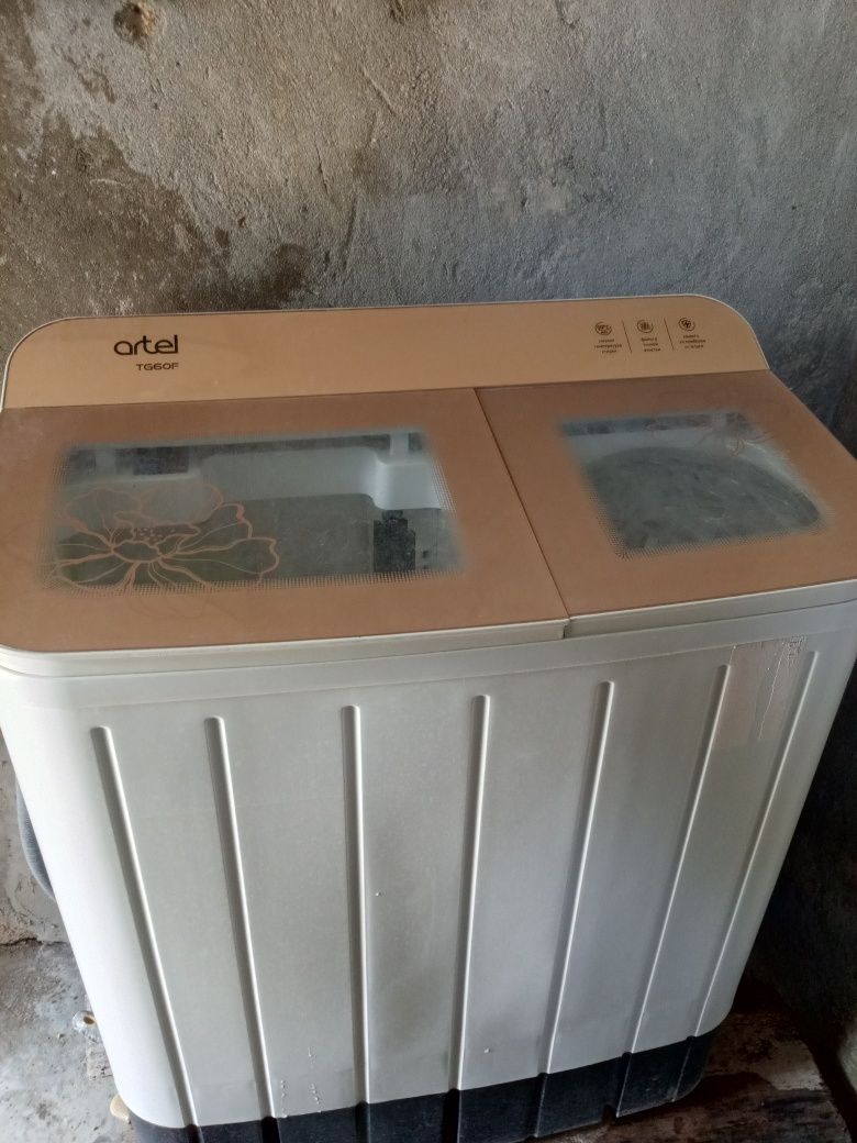 Pol aftamat stralni mashina sotiladi